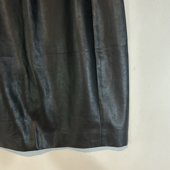 Aritzia BABATON FAUX LEATHER JAYDEN BLACK PENCIL SKIRT SIZE 2 - Picture 5 of 10